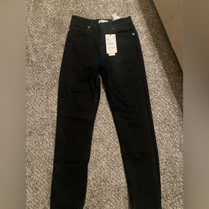 NWT Zara high-rise ankle length slim jeans in size US 4